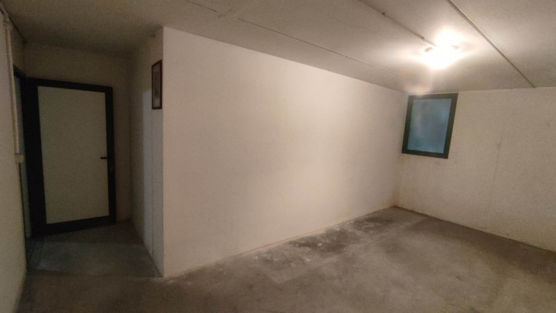 Immagine 14 di Negozio in affitto  in Piazzetta Carlo Cattaneo a Campo San Martino