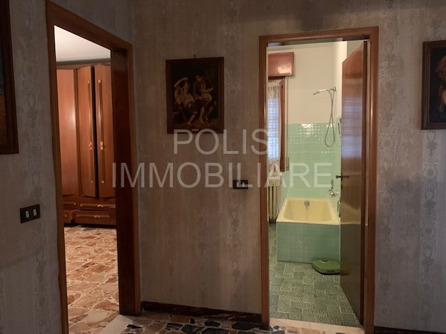 Immagine 8 di Casa indipendente in vendita  in VIA G. LEOPARDI a Carpi