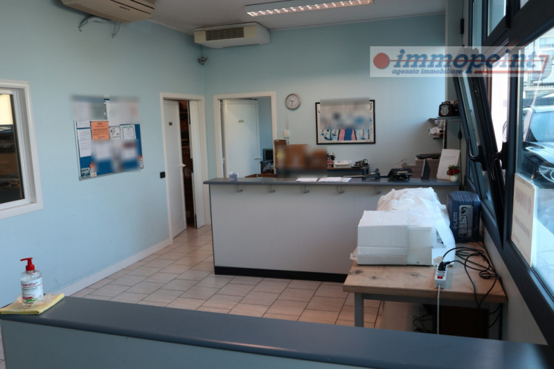 Immagine 3 di Capannone industriale in vendita  in Via B. Cellini, 33 a Bassano Del Grappa