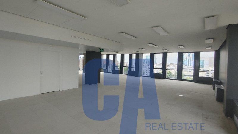 Immagine 16 di Ufficio in affitto  in VIA KULISCIOFF ANNA a Milano