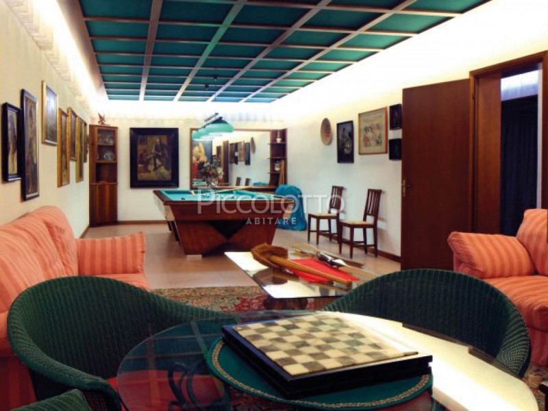 Immagine 33 di Villa in vendita  in via Mangesa a Conegliano