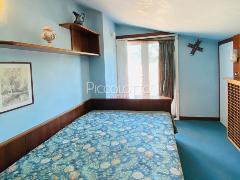 Immagine 37 di Villa in vendita  in via Mangesa a Conegliano