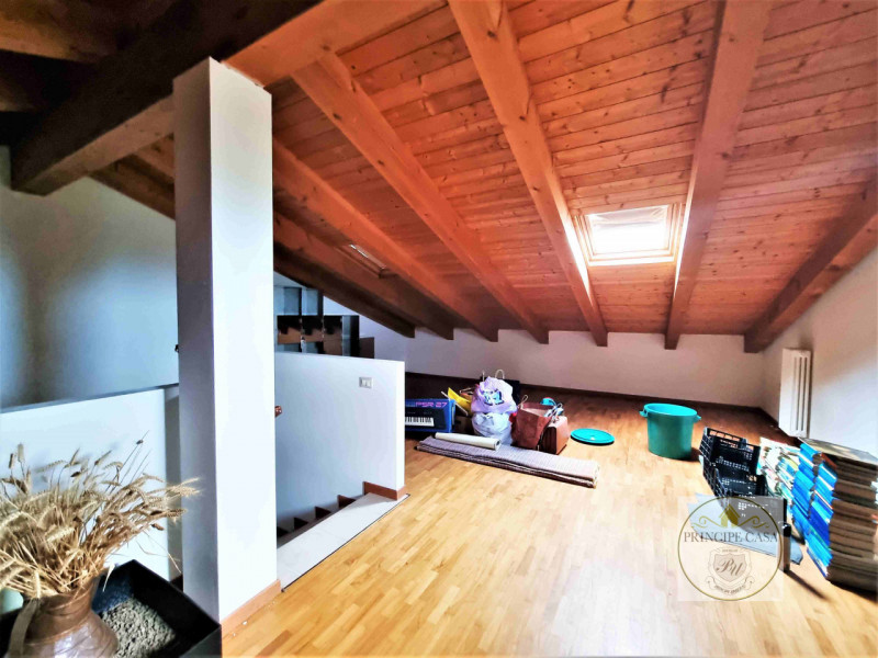 Immagine 15 di Villetta a schiera in vendita  in via castello a Baone