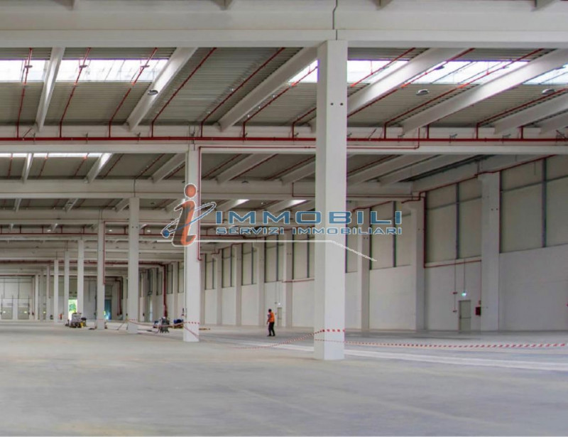 Immagine 8 di Capannone industriale in affitto  in VIA RENO a Capriata D'orba