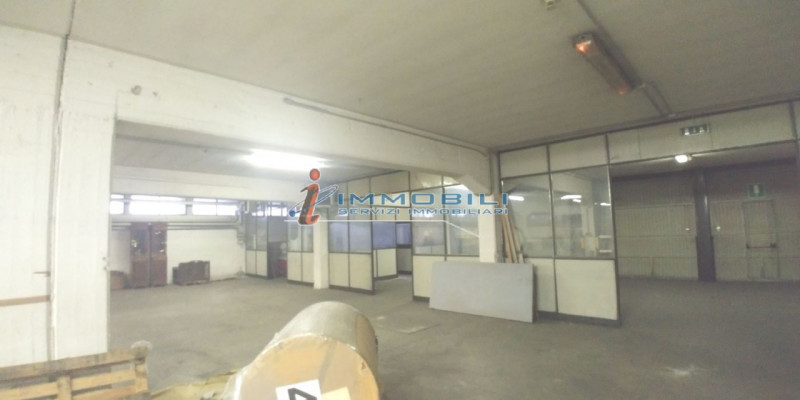 Immagine 7 di Capannone industriale in vendita  in VIA MECENATE a Milano