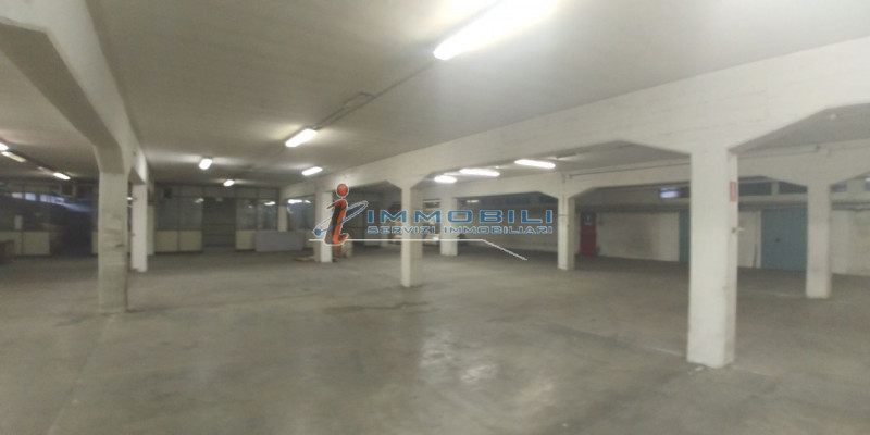 Immagine 9 di Capannone industriale in vendita  in VIA MECENATE a Milano