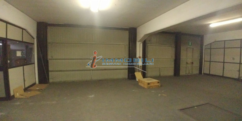 Immagine 10 di Capannone industriale in vendita  in VIA MECENATE a Milano