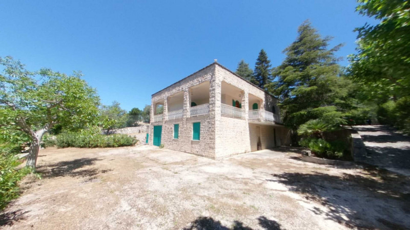Immagine 4 di Villa in vendita  in Ardig a Fasano