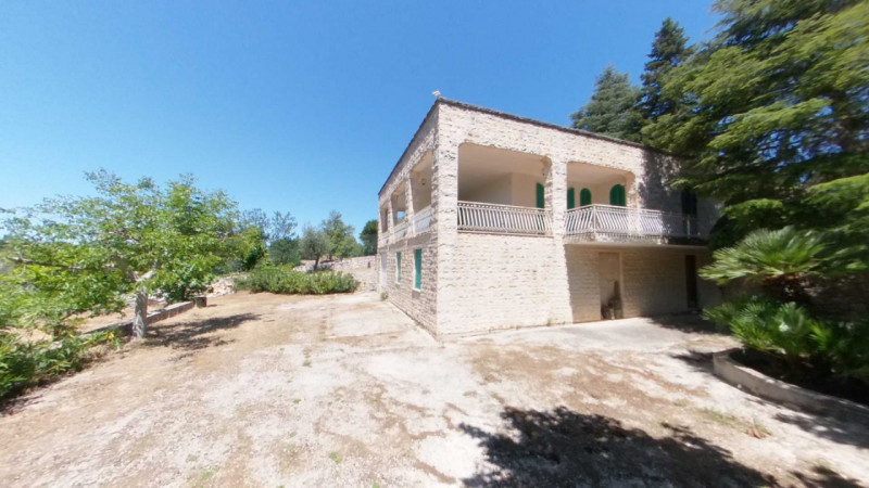 Immagine 5 di Villa in vendita  in Ardig a Fasano