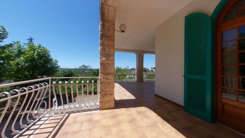 Immagine 6 di Villa in vendita  in Ardig a Fasano