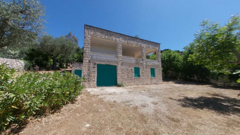 Immagine 51 di Villa in vendita  in Ardig a Fasano