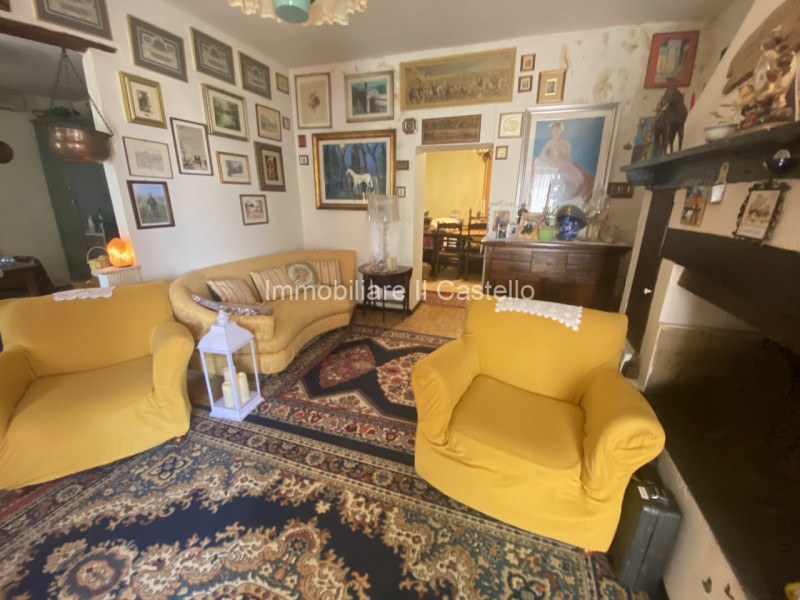 Immagine 3 di Rustico / casale in vendita  in piana a Castiglione Del Lago