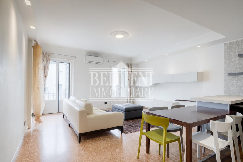 Immagine 2 di Appartamento in vendita  in viale margherita a Vicenza