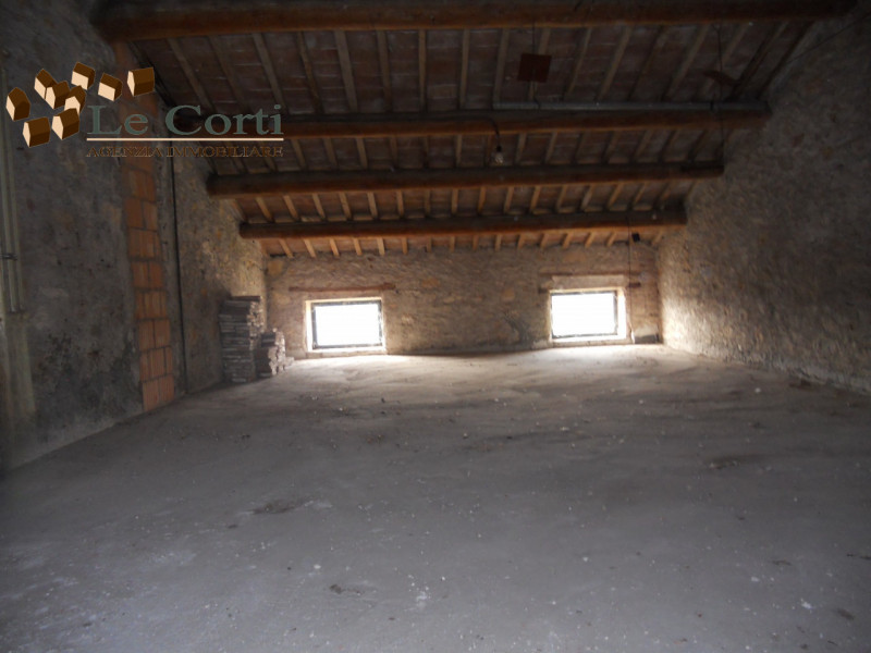 Immagine 6 di Rustico / casale in vendita  a Alonte