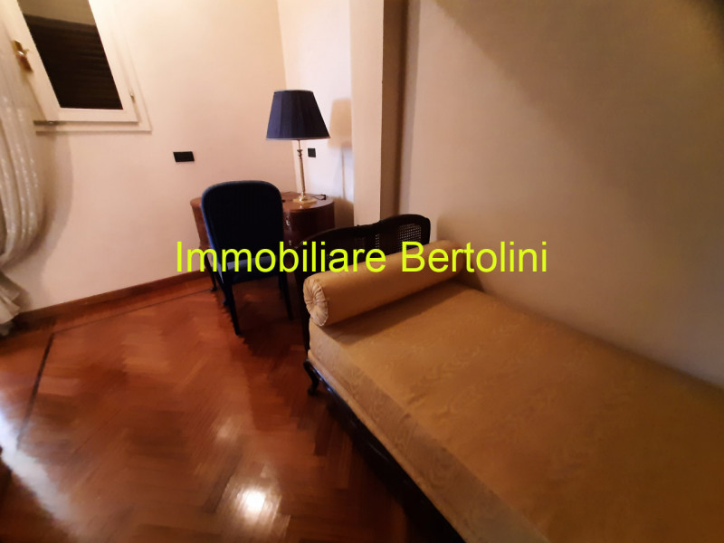 Immagine 36 di Villa in affitto  in c.so marconi a San Remo