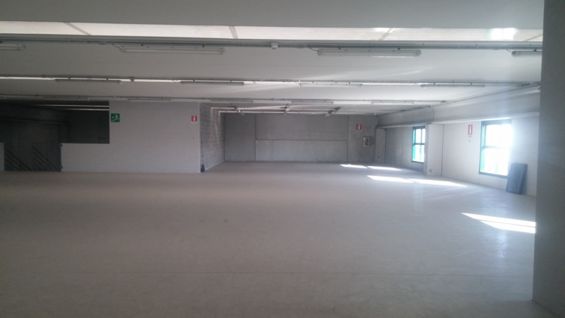 Immagine 16 di Magazzino in vendita  in STRADA DEI BOSCHI a Villasanta