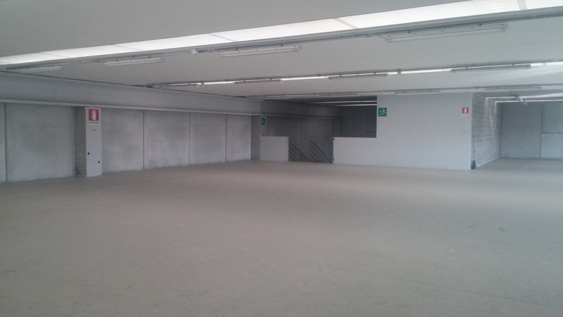 Immagine 17 di Magazzino in vendita  in STRADA DEI BOSCHI a Villasanta