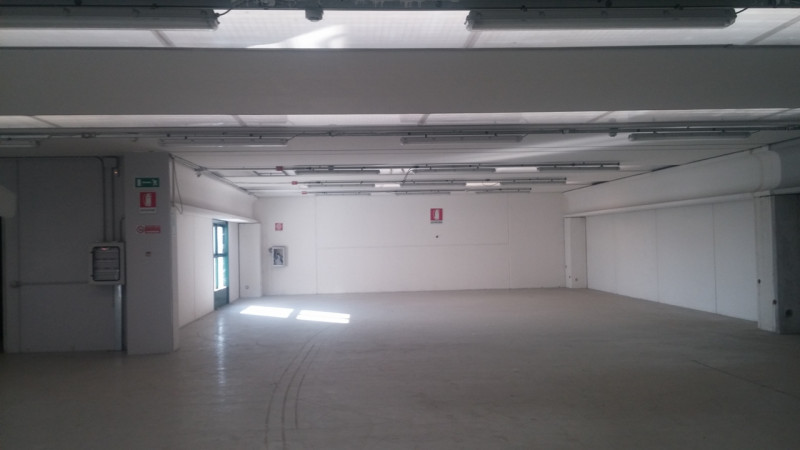 Immagine 20 di Magazzino in vendita  in STRADA DEI BOSCHI a Villasanta