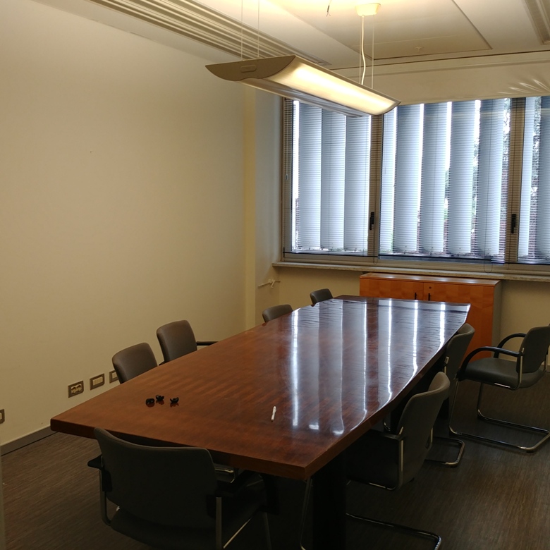 Immagine 12 di Ufficio in affitto  in VIA CAMPANIA a Monza