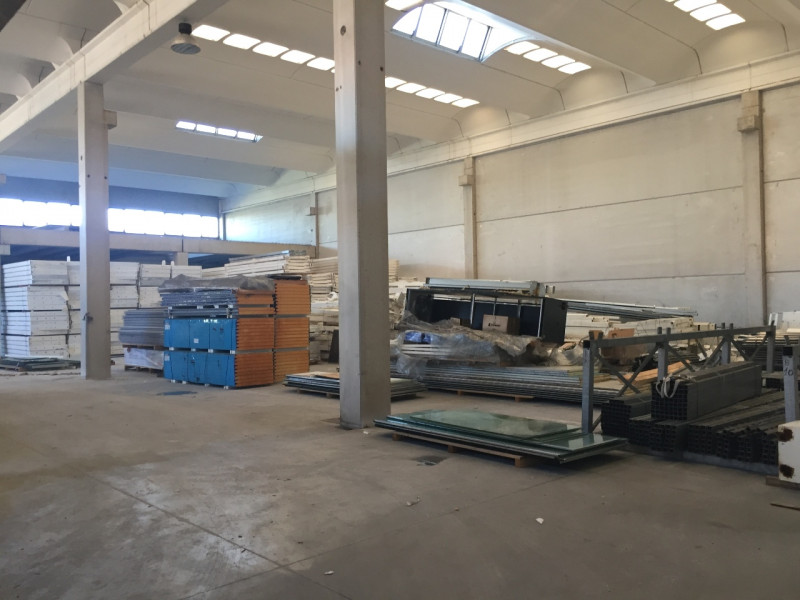 Immagine 4 di Capannone industriale in vendita  in VIA COMO a Gessate