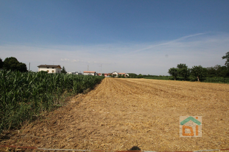 Immagine 19 di Terreno in vendita  in Strada Militare a Palmanova