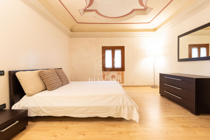 Immagine 16 di Appartamento in affitto  in Via Feltrina Centro a Montebelluna