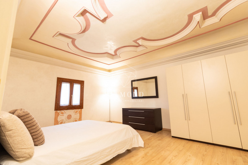 Immagine 17 di Appartamento in affitto  in Via Feltrina Centro a Montebelluna