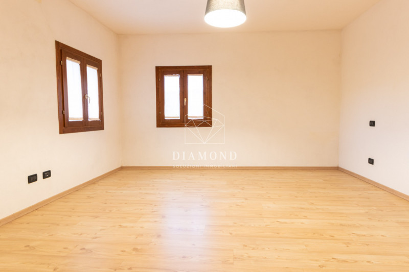 Immagine 24 di Appartamento in affitto  in Via Feltrina Centro a Montebelluna