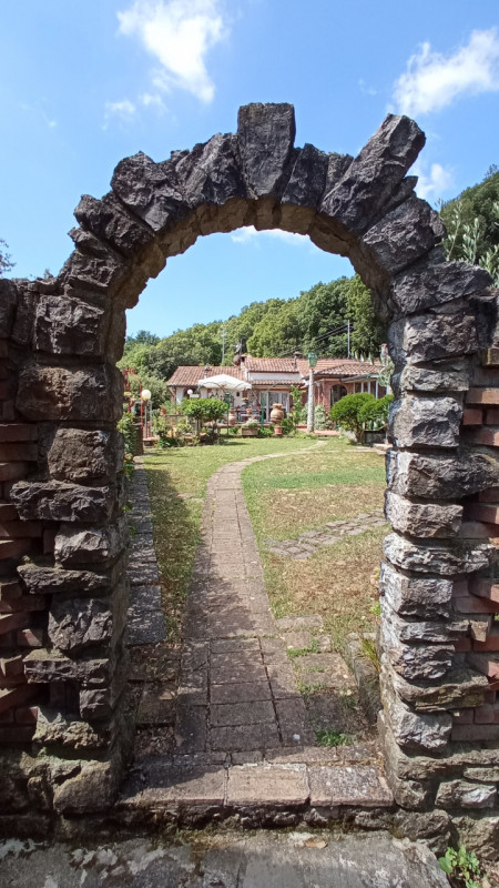 Immagine 7 di Villa in vendita  in via del frate cercatore a Perugia