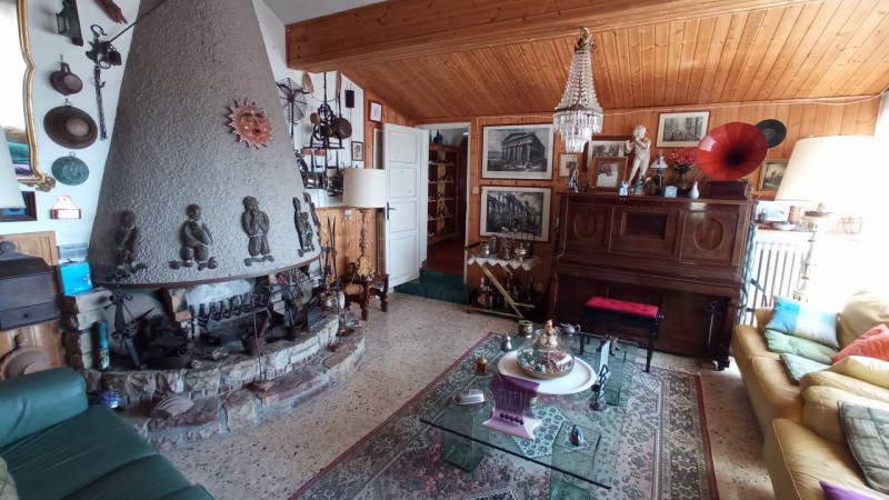 Immagine 15 di Villa in vendita  in via del frate cercatore a Perugia