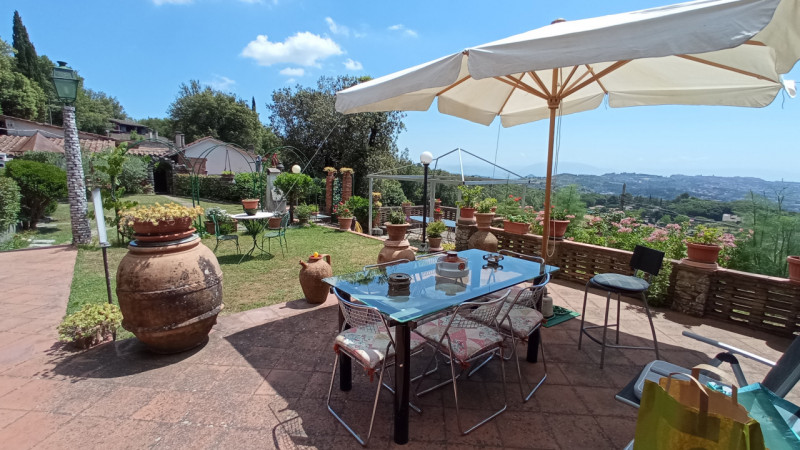 Immagine 22 di Villa in vendita  in via del frate cercatore a Perugia