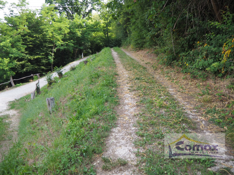 Immagine 7 di Rustico / casale in vendita  in Via G. Marconi a Teolo