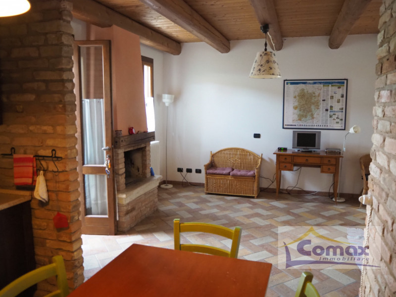 Immagine 8 di Rustico / casale in vendita  in Via G. Marconi a Teolo