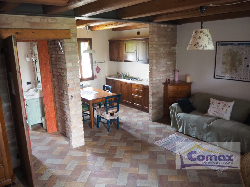 Immagine 15 di Rustico / casale in vendita  in Via G. Marconi a Teolo