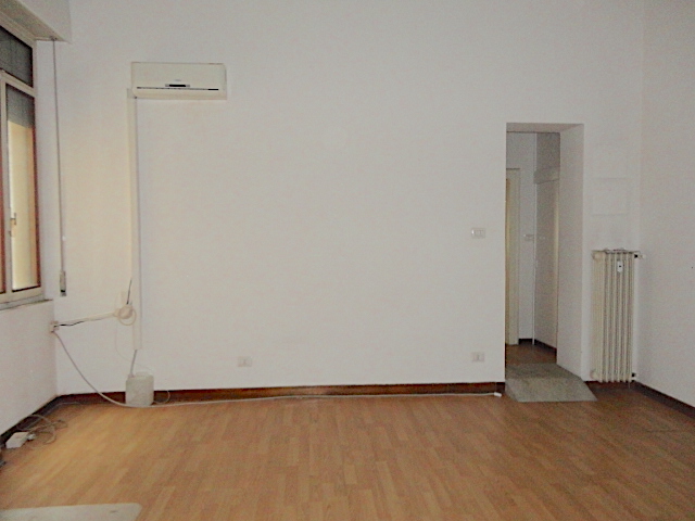 Immagine 3 di Ufficio in affitto  in Corso del Popolo a Padova