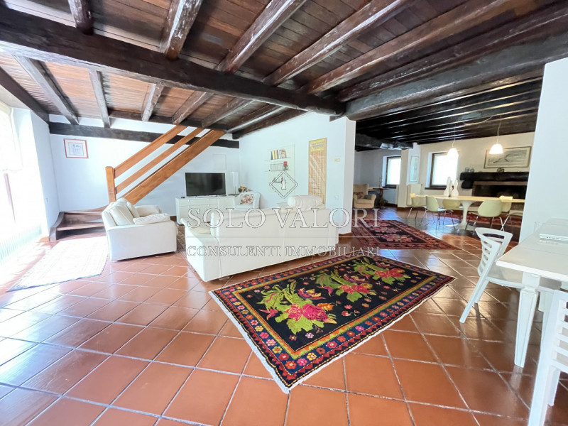 Immagine 5 di Casa bifamiliare in vendita  a Castelfranco Veneto