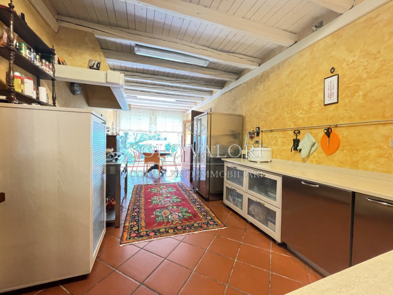 Immagine 6 di Casa bifamiliare in vendita  a Castelfranco Veneto