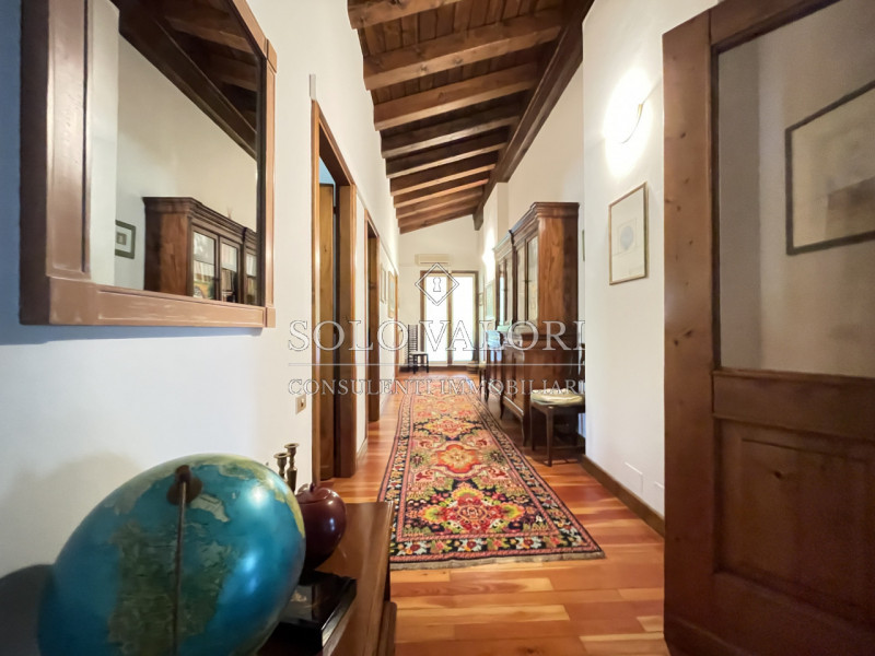 Immagine 7 di Casa bifamiliare in vendita  a Castelfranco Veneto