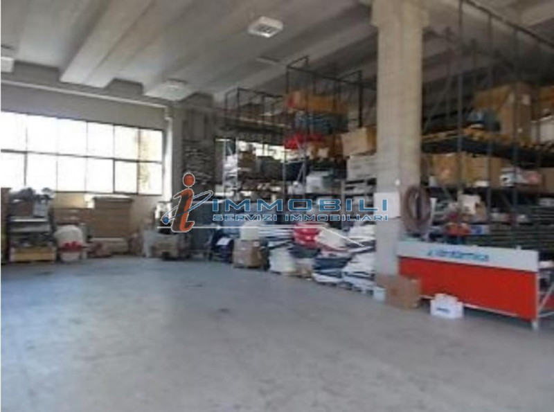 Immagine 6 di Laboratorio in vendita  in VIA GIOIA F. a Villasanta