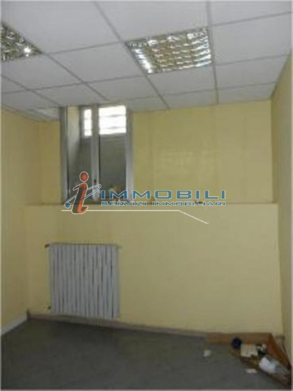 Immagine 2 di Capannone industriale in vendita  in VIA BORSIERI PIETRO a Milano