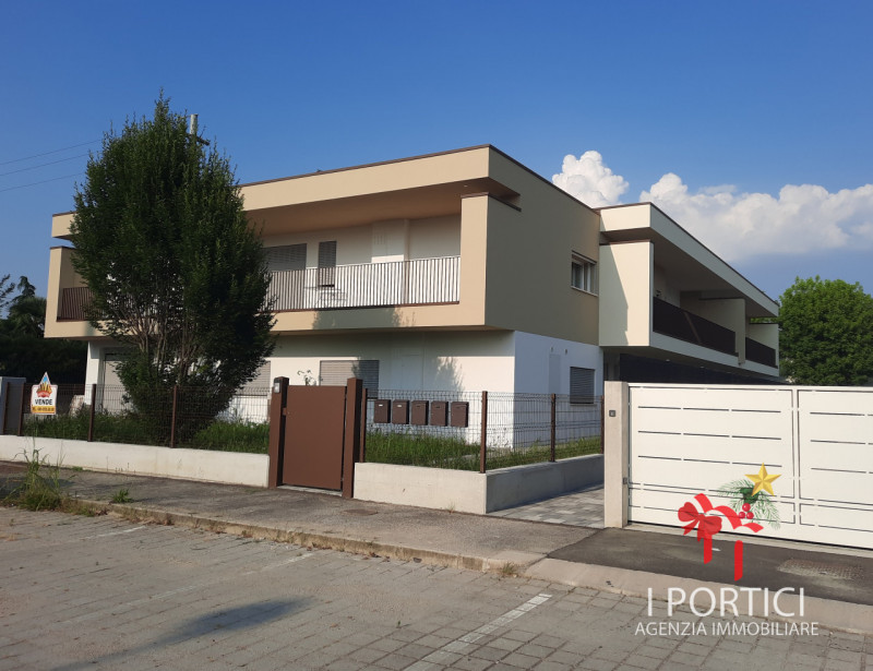 Immagine 7 di Appartamento in vendita  in Via Verdi a Trebaseleghe