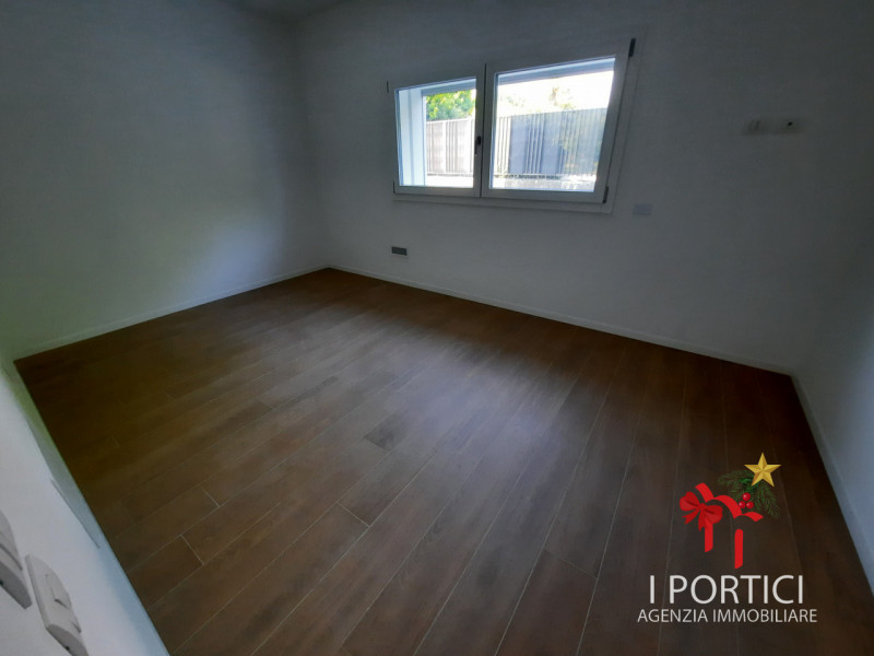 Immagine 19 di Appartamento in vendita  in Via Verdi a Trebaseleghe