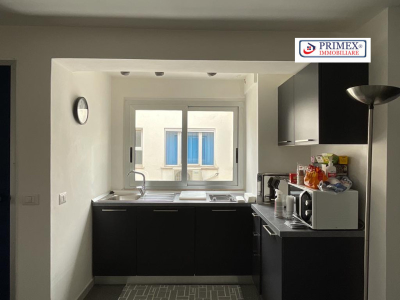 Immagine 9 di Ufficio in affitto  in VIA CORNELIO MAGNI a Roma