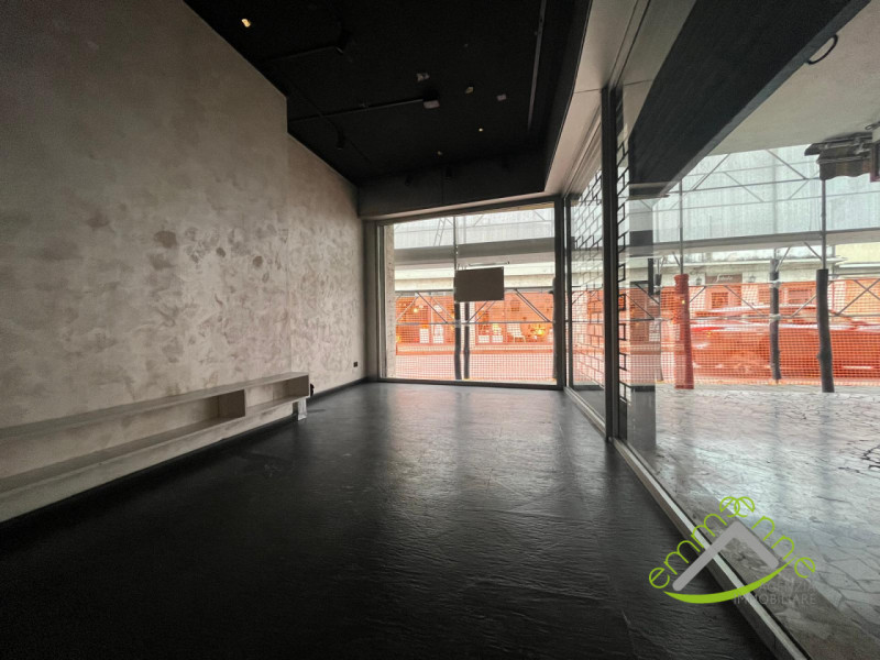 Immagine 2 di Negozio in affitto  in via mazzini a Dolo