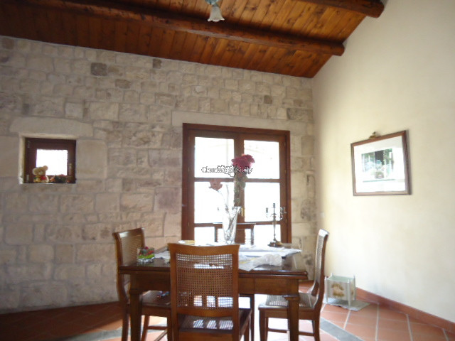 Immagine 15 di Casa indipendente in vendita  in Strada Provinciale 27 a Modica