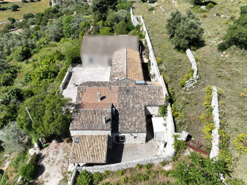 Immagine 31 di Casa indipendente in vendita  in Strada Provinciale 27 a Modica