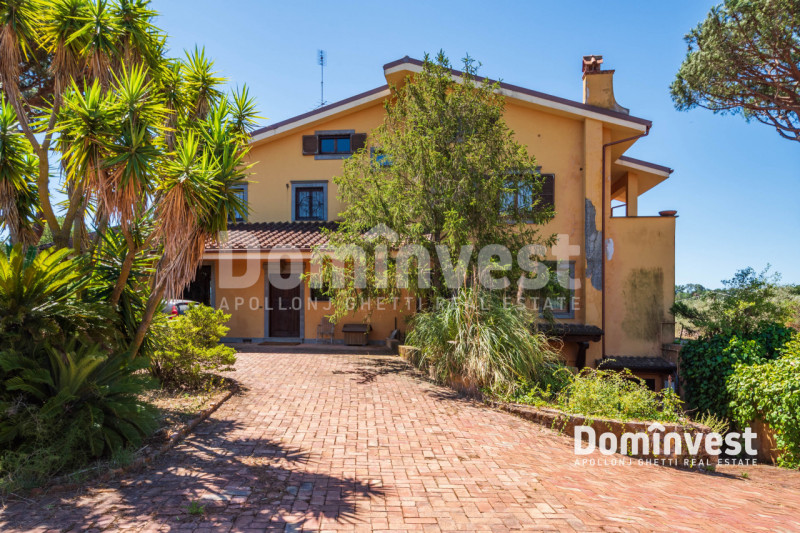 Immagine 13 di Villa in vendita  in VIA ARTURO POMPEATI LUCHINI a Fiumicino