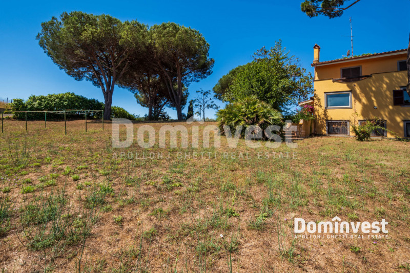 Immagine 16 di Villa in vendita  in VIA ARTURO POMPEATI LUCHINI a Fiumicino