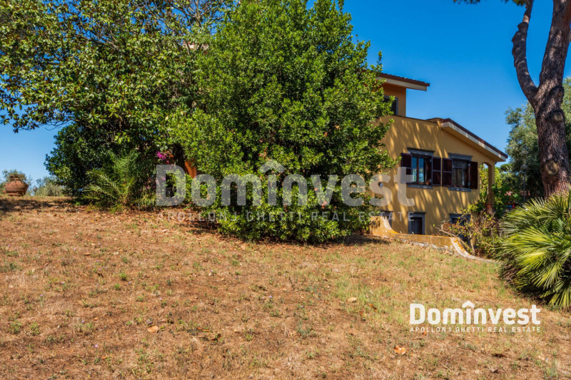 Immagine 22 di Villa in vendita  in VIA ARTURO POMPEATI LUCHINI a Fiumicino