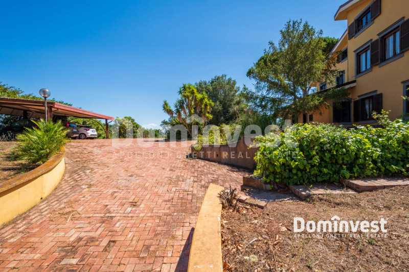 Immagine 29 di Villa in vendita  in VIA ARTURO POMPEATI LUCHINI a Fiumicino